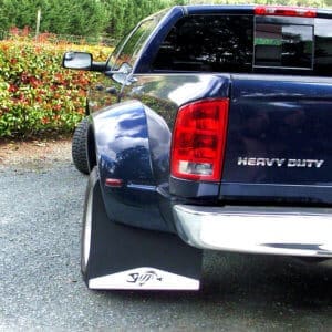 Mud flaps with G-Loomis fish on Dually
